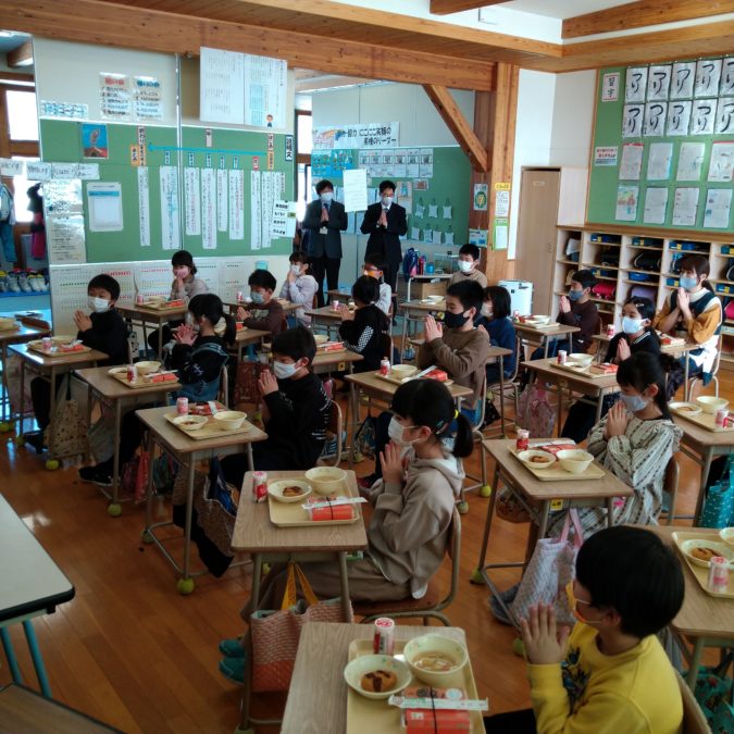 今年も「鶏めし給食」がスタートしました
