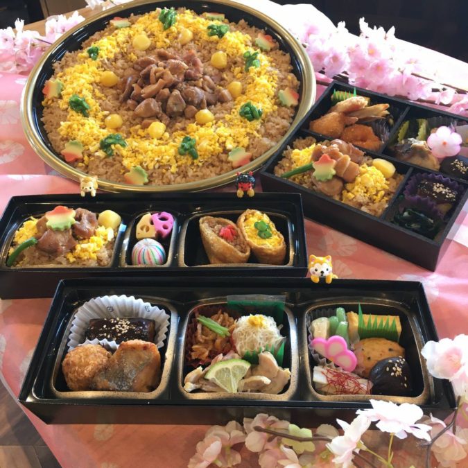 門出の御席に 花善の鶏めし